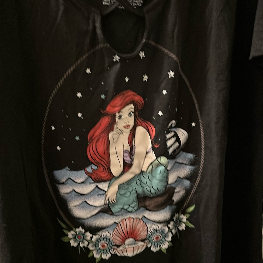 New with tags Torrid Black Tee with Red and Blue Mermaid Design
